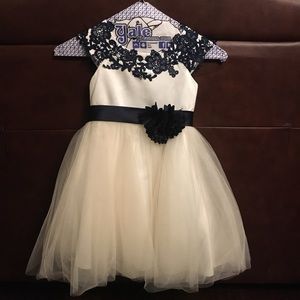 Flower girl dress